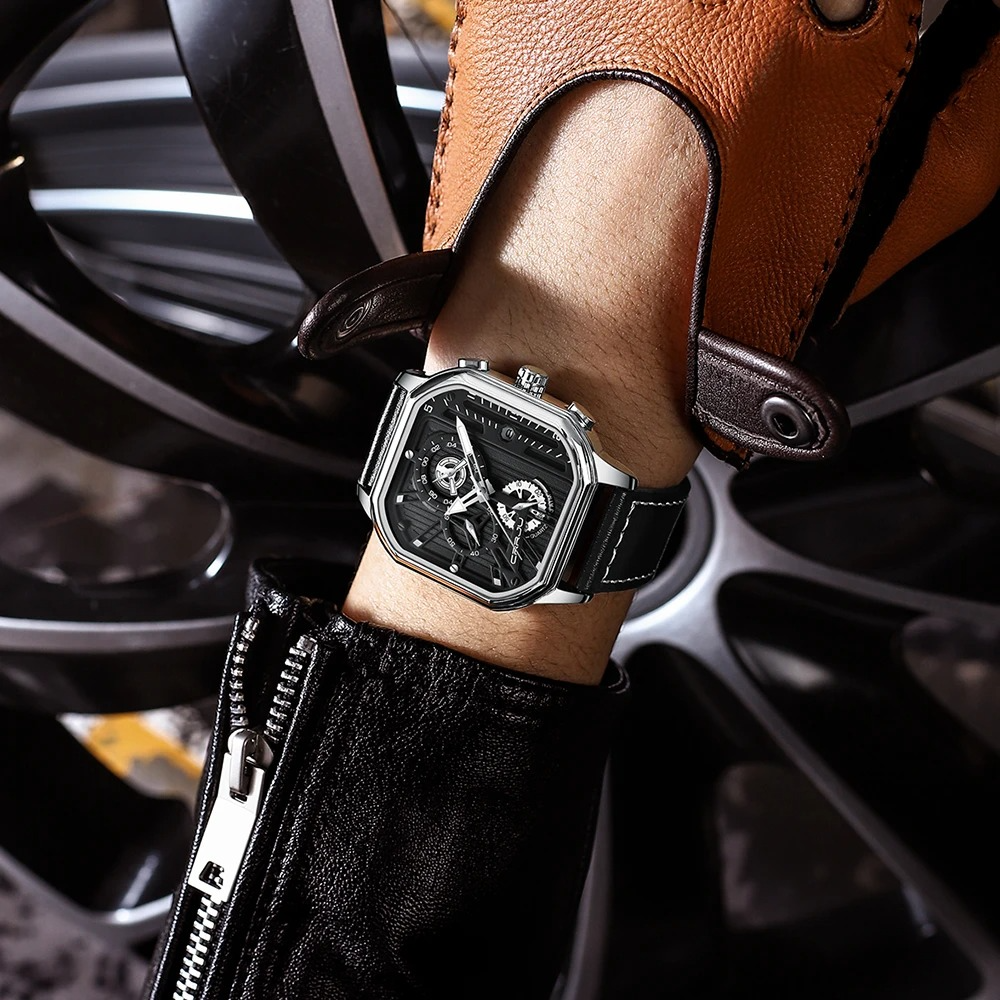 Grand Noir Quartz Watch